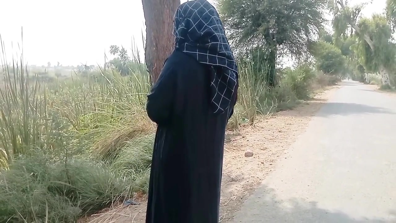 Muslim Hijab College Girl Ko Ghar Pa Lay Aya Aur Dhoky Se Chod Dala