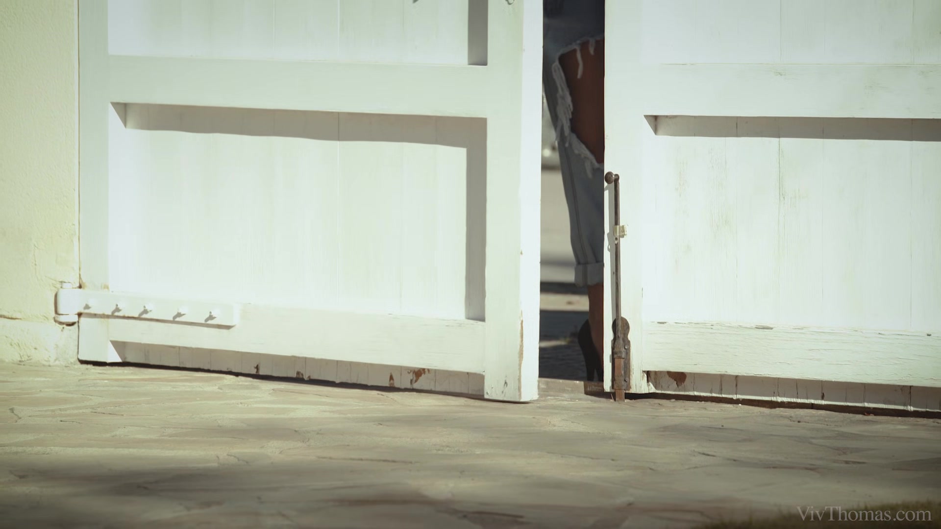 Back Home Reloaded 1 - Carnal - Julia Roca & Lara West - VivThomas