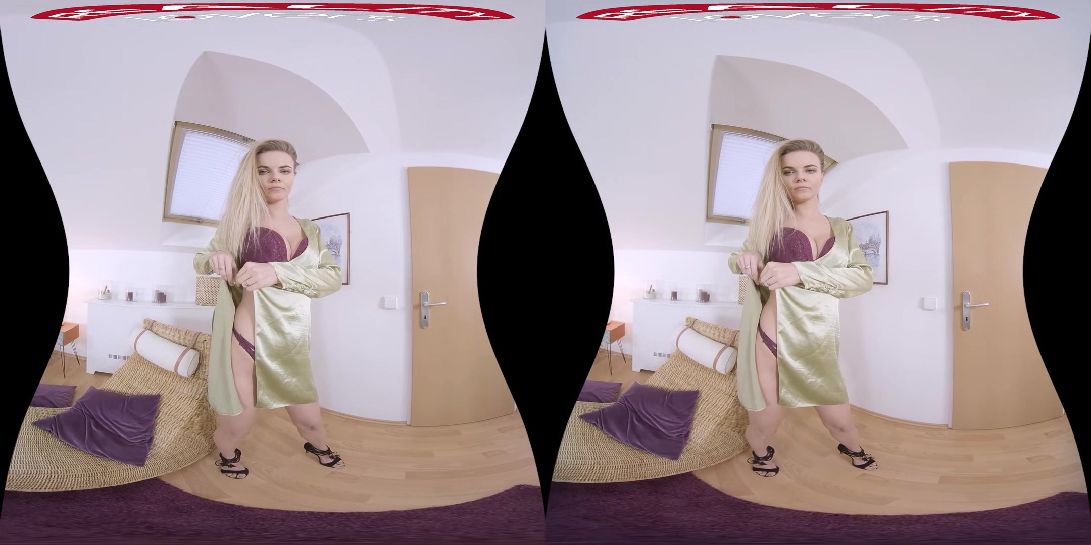 Play Girl stories with Katie Jones - RealityLovers