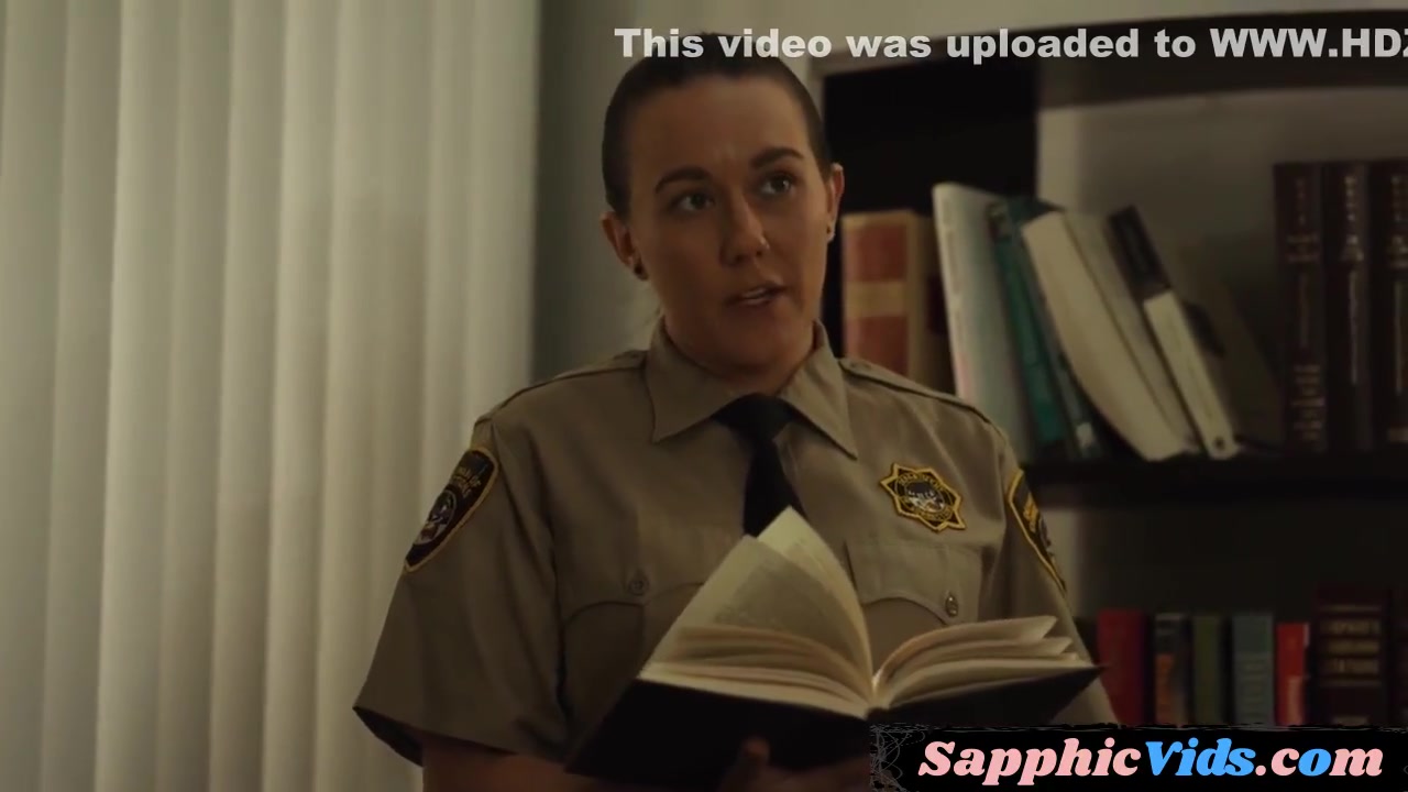 Les Prison Officer Licks And Fingers Ebony Cunt In Office