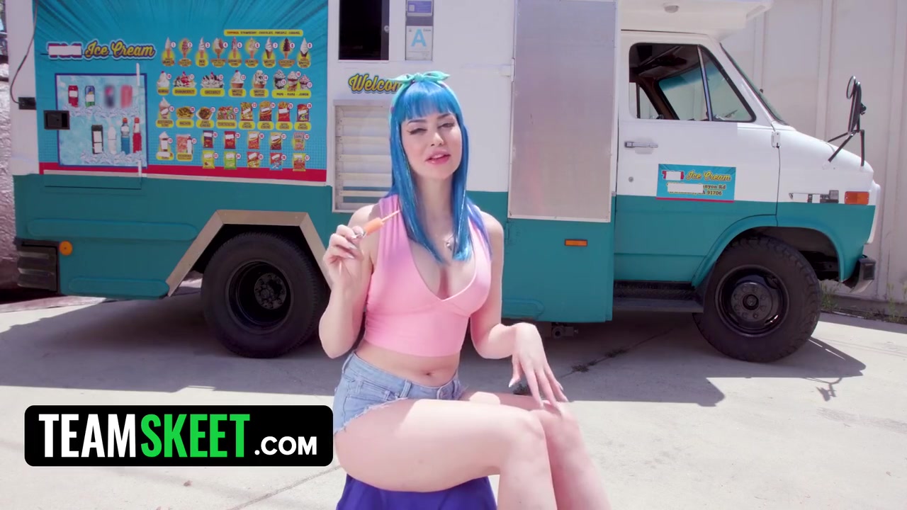 Gorgeous Does A Sex Interview And Fucks Cock For Ice Cream On A Hot Day - Jewelz Blu And All Stars