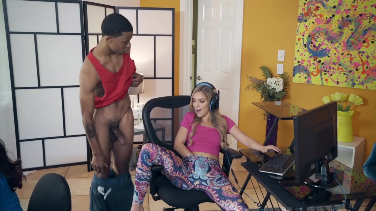 Gamer Girl Needs Dick - RealityKings with Kali Roses, Lil D