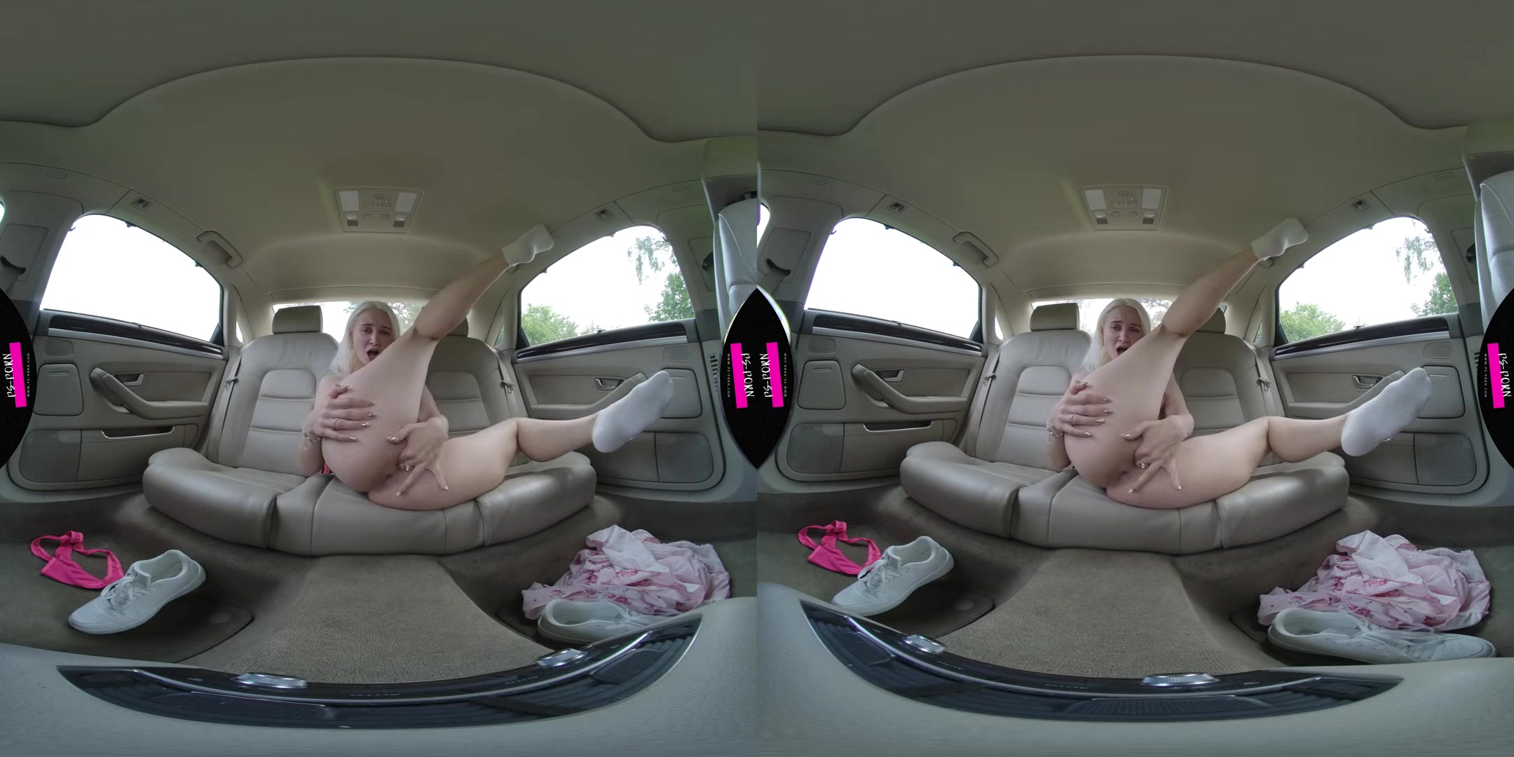 Daruma Masturbates In The Car