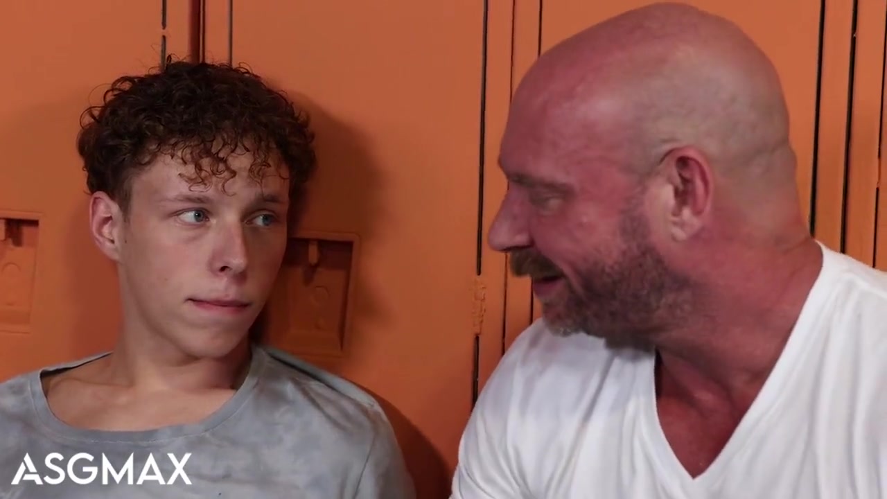 Ol Stepdad Fucks His Twink Stepson Hard - Danny Shine And Killian Knox
