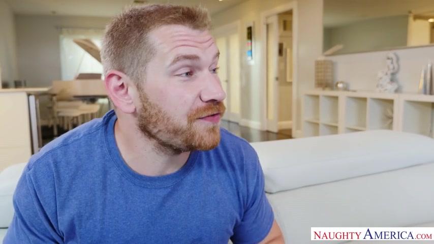 Naomi Woods - mydadshotgirlfriend