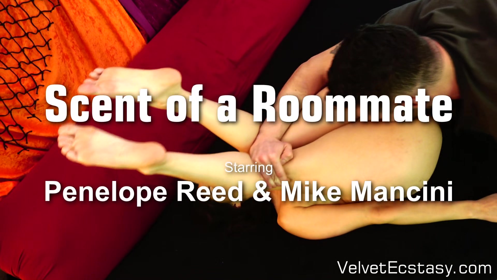 Scent Of A Roommate - VelvetEcstasy