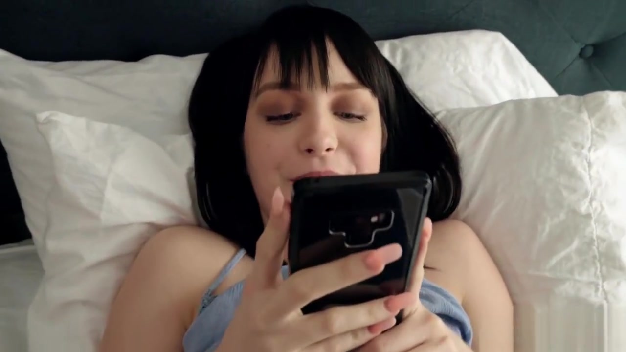 Naughty teen 18+ stepsister went for my phone then my dick