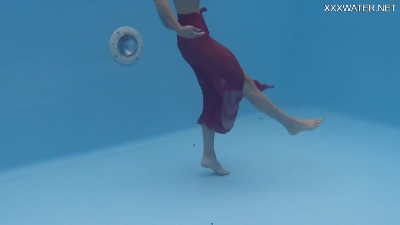 Petite Ultra In The Pool With Hermione Ganger And Hot Pornstar