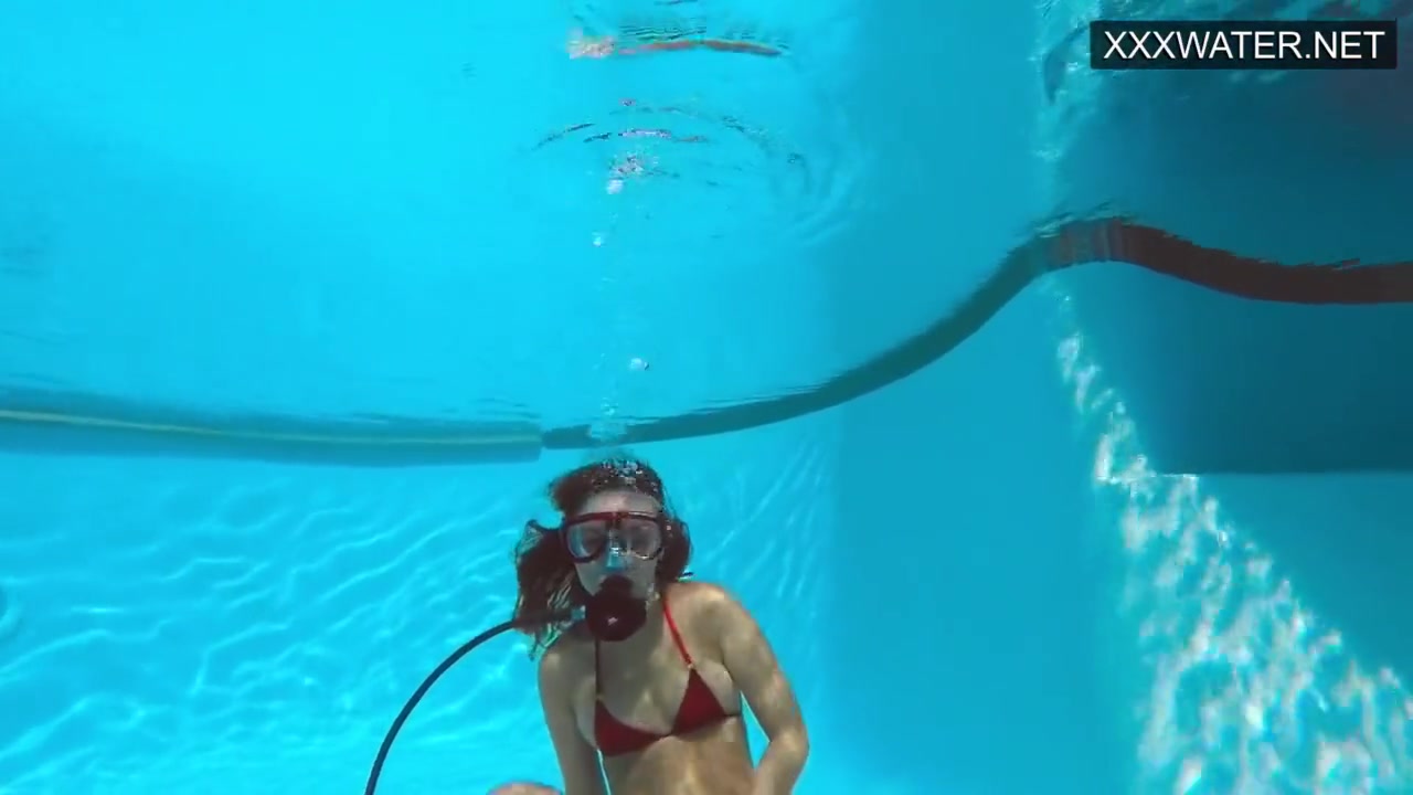 Hungarian Pornstar Lana Tanga Orgasming Underwater