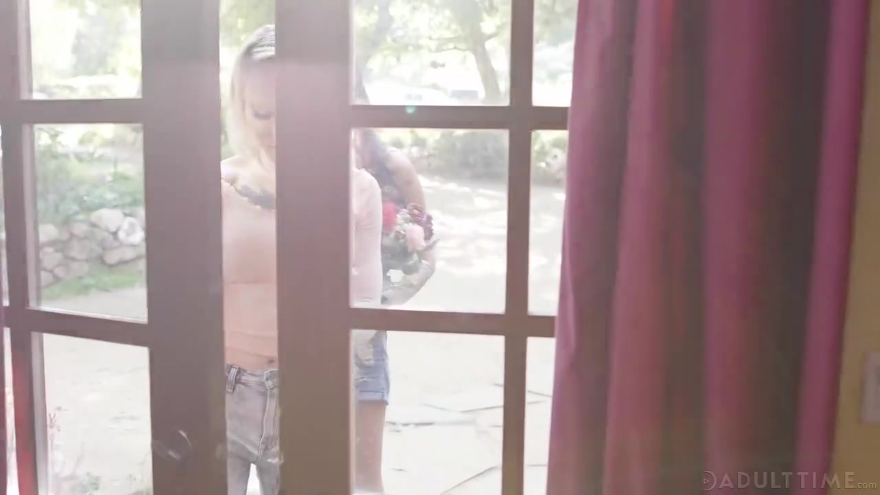 Lena Moons Cottage Of Delight
