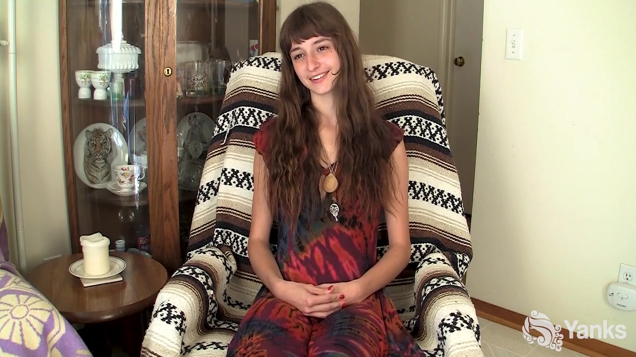 Willow Enjoys Her Bushy Muff - Full 4k Remaster With Willow Hayes