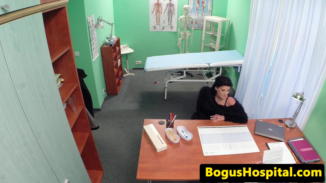 Hospital milf fucked by doctor on