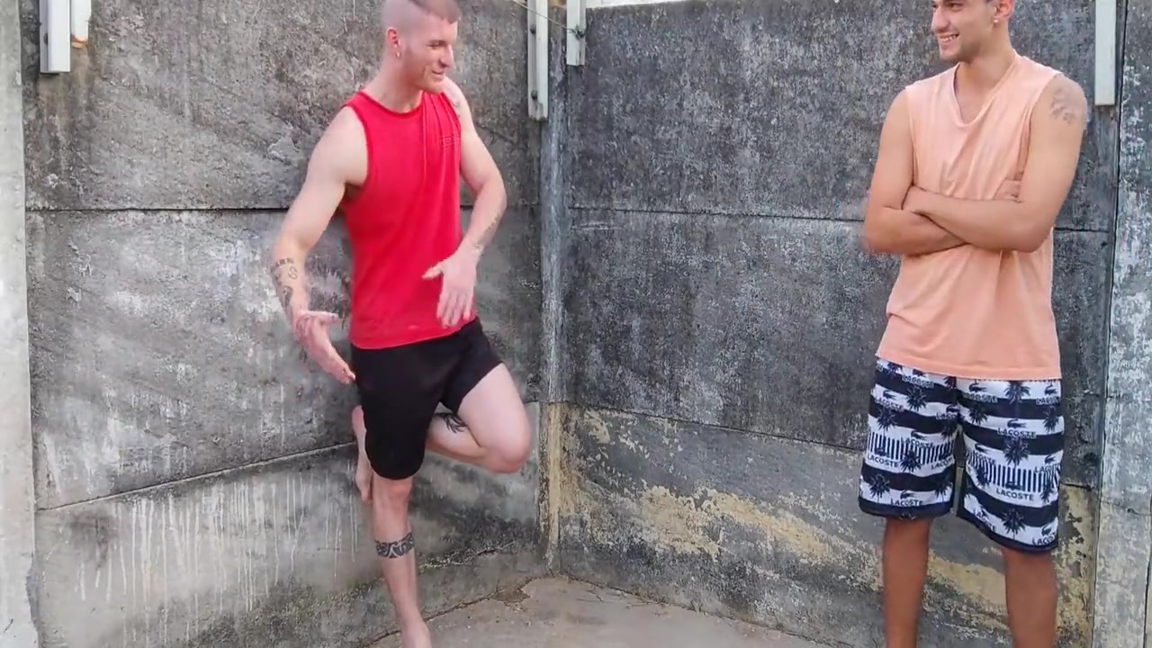 Carmona E Cobra Batendo Uma No Quintal 7 Min