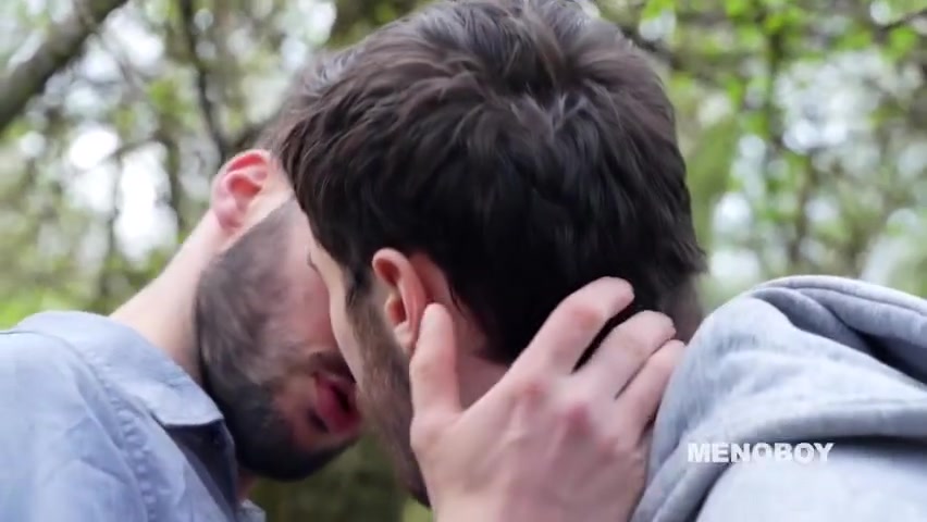 Mathieu Meets Canaillou At The Parc De Fesse