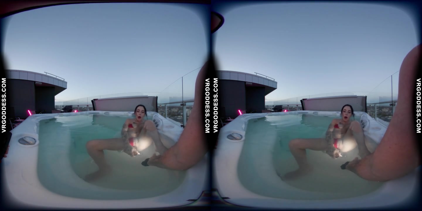 Dora Dildo Masturbating In Rooftop Jacuzzi At Sunset