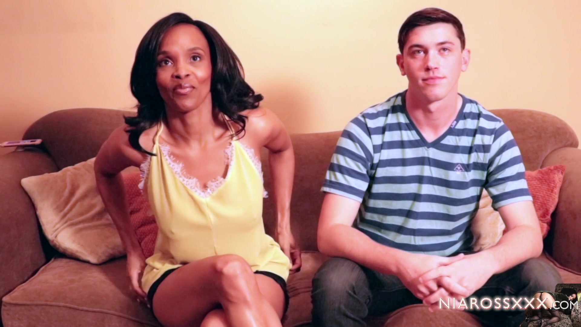 20180324 Boy Toy 1 Bts Interview Nr - Sex Movies Featuring Niarossxxx