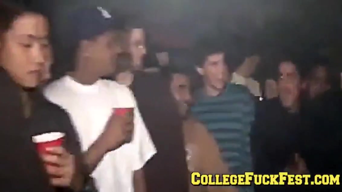 College Girl Gets Her Pussy Fucked Hard At The Party 6 Min With Mardi Gras