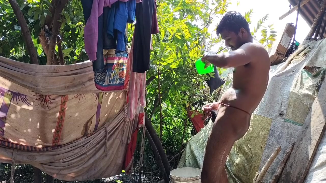 Gay Boy - This Boy Does Not Have A Girlfriend There Is At Home So While Taking Bath In The Afternoon He Bent Over Shook Penis
