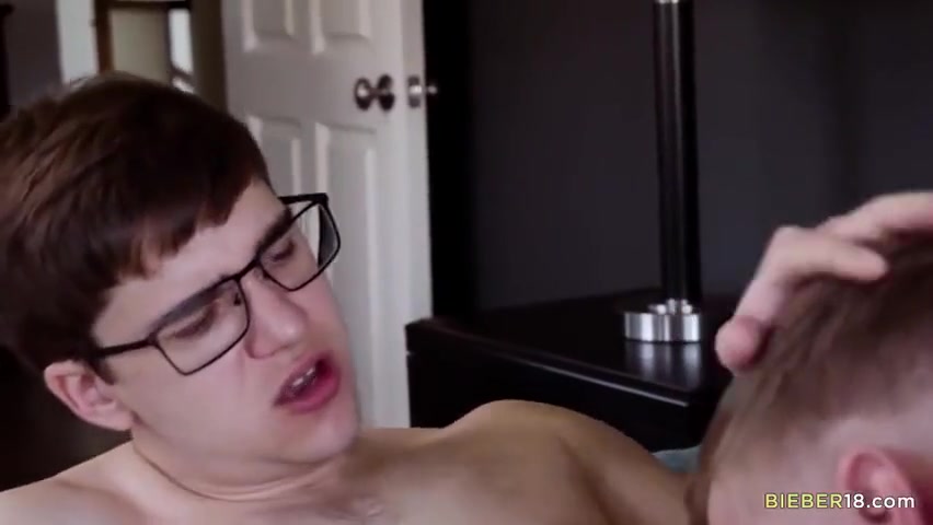 Alien Knows How To Fuck