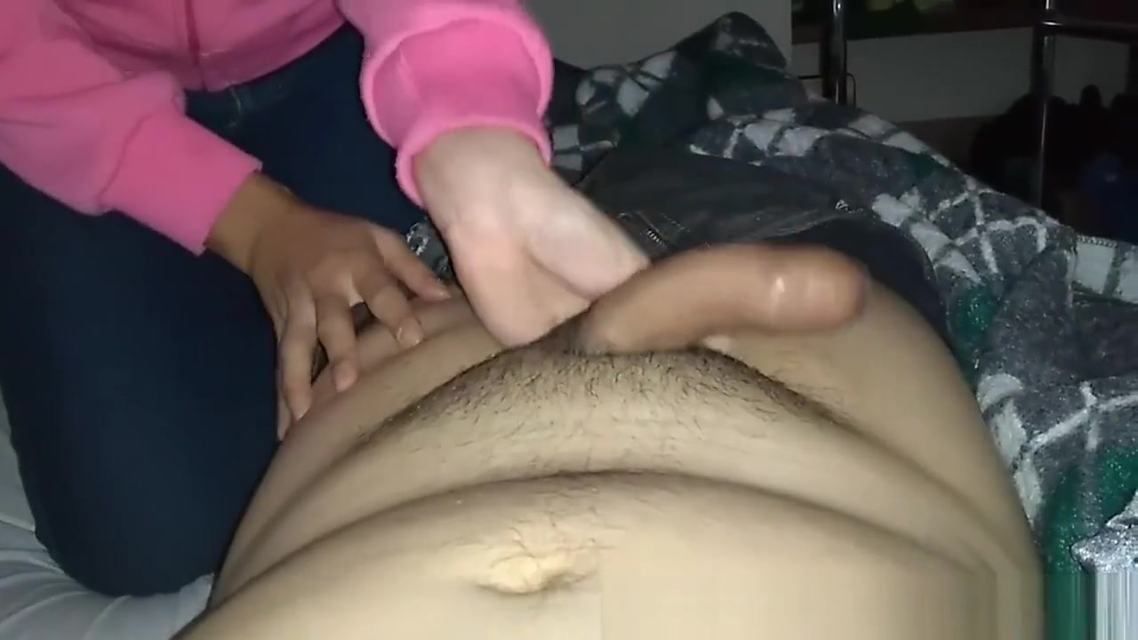 Look how I masturbate my stepson!!and I get excited!!