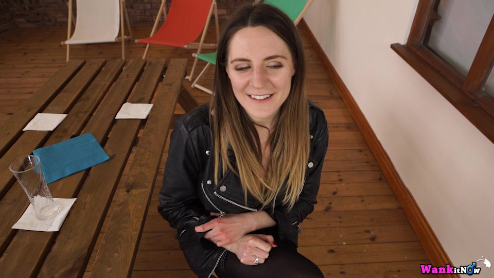 Samantha Bentley - Fuck My Face - Sexy Videos - WankitNow