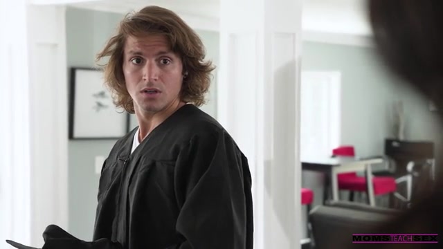 Stepsons Graduation Day - S16:E1 - Momsteachsex