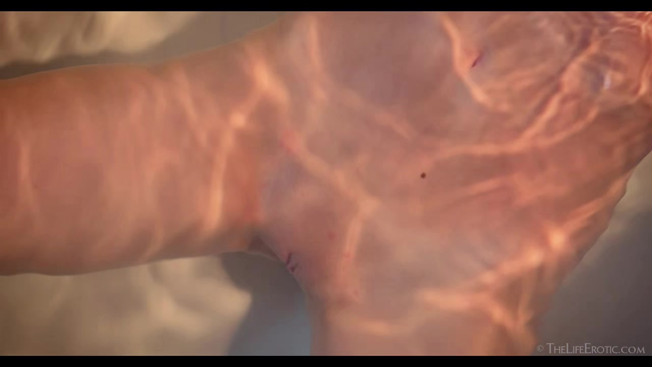 Deep Clean - Lisa - TheLifeErotic