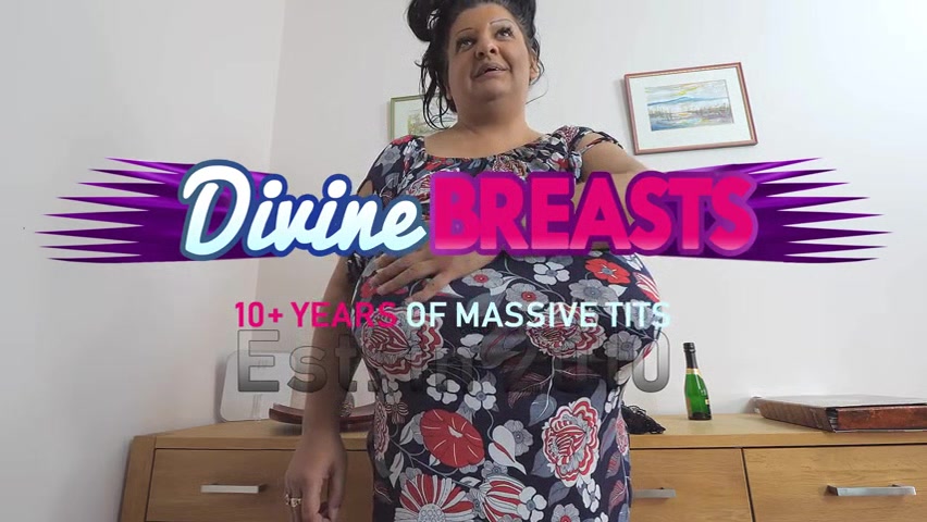 Esmeralda Busty Self Suck