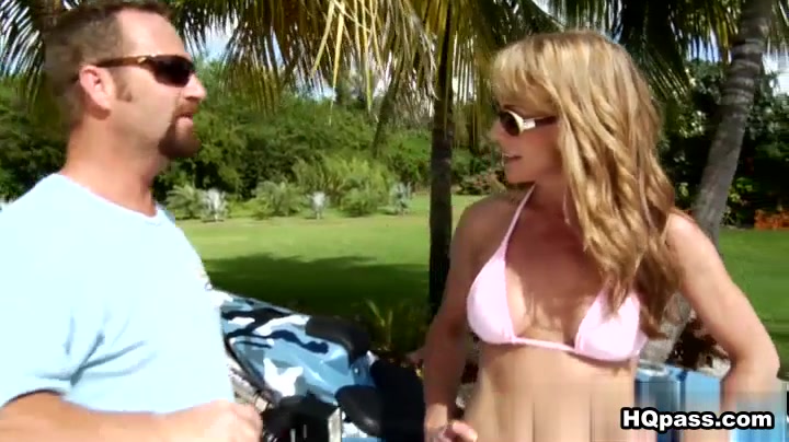 Shayla, Hunter in Washed and rode Movie