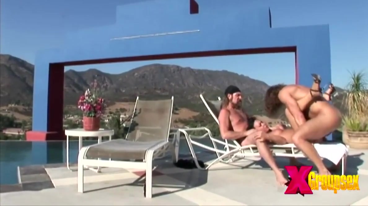 Hot Threesome With Knight - Naughty Julie And Julie Night