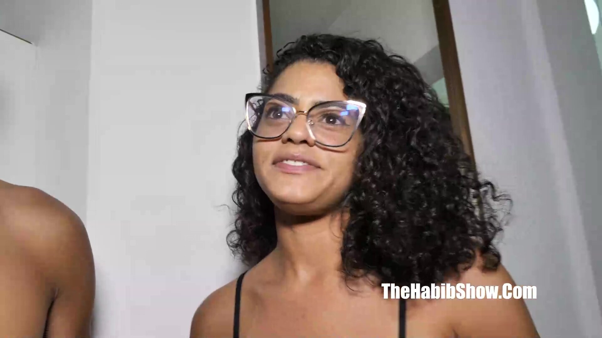 i love ela hotwife with them angel eye glasses slobbing on Mathew Souzza brazilian cock