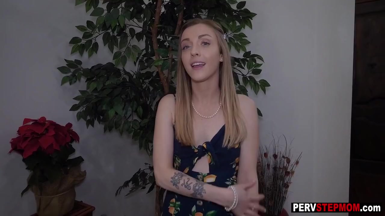 My stepmom wanted cock but she shared it with stepsis