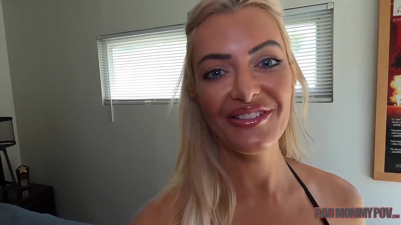 Linzee Ryder In Big Tits Blonde Is A Naughty Stepmom