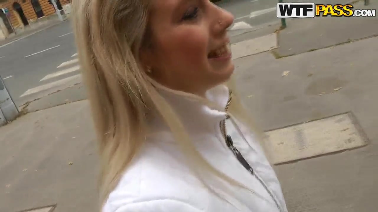 Man seduces blonde hottie to relax outside