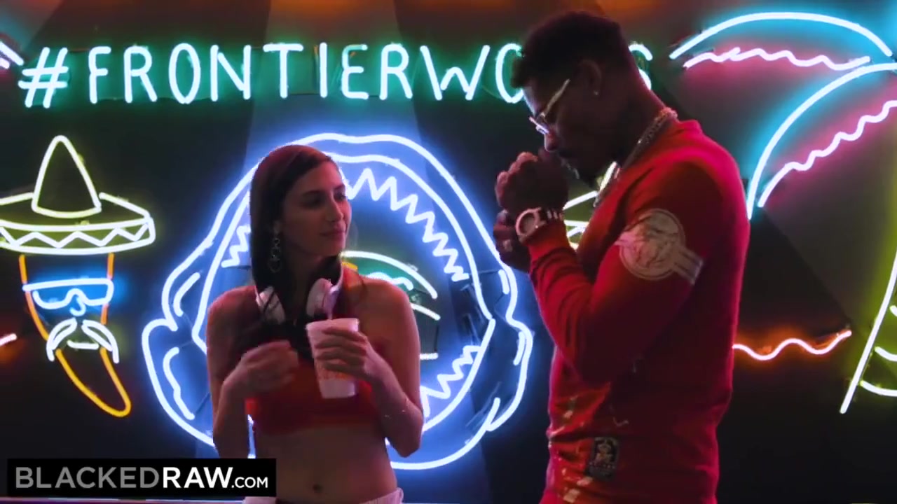 Gianna Dior And Jason Luv - White Teen 18+ From Night Club Makes Love With Ebony Stranger