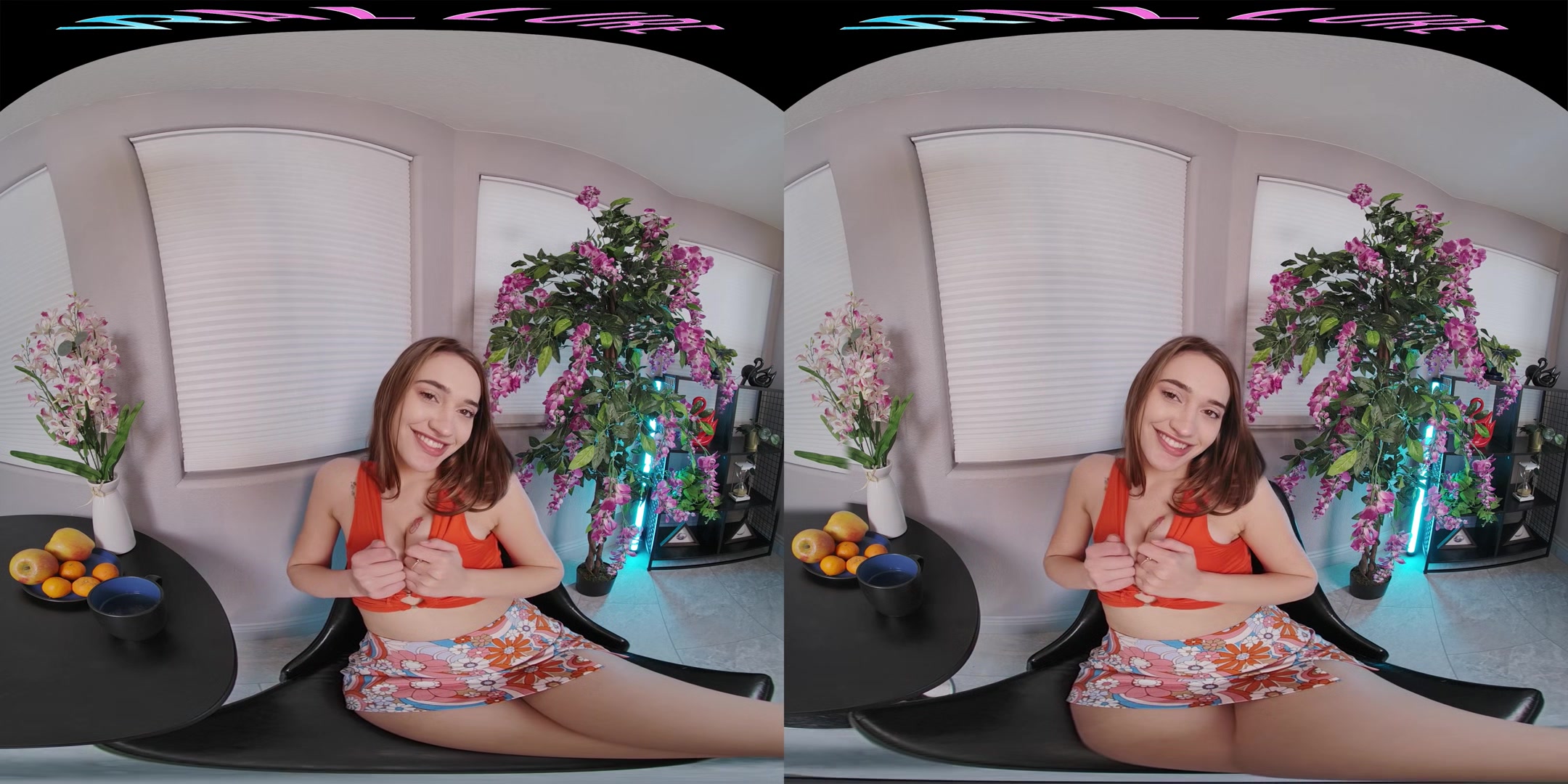 Perky brunette spinner plays with her sweet pussy in VR