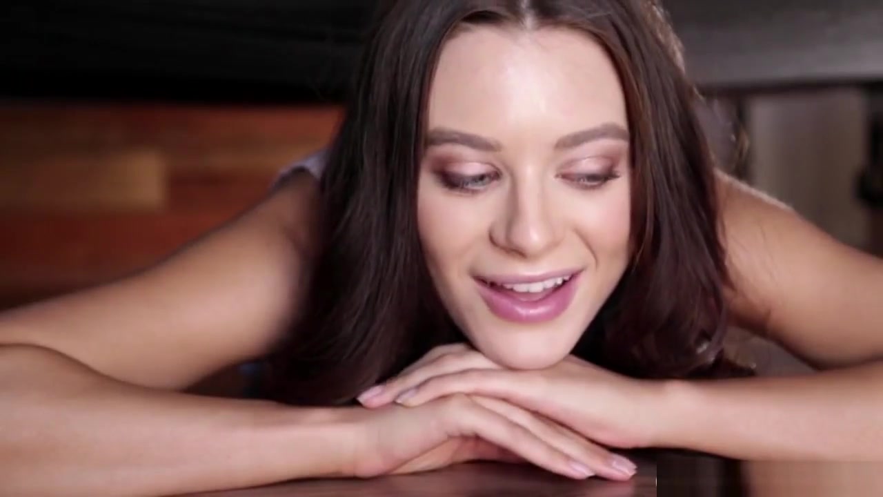 Lana And Her Stepsis Cassidy Have Threesome With Gf Melissa
