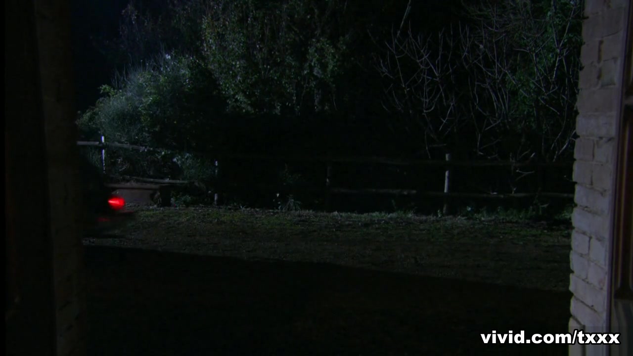 Fiamma Monti in Cock humping babe - Vivid