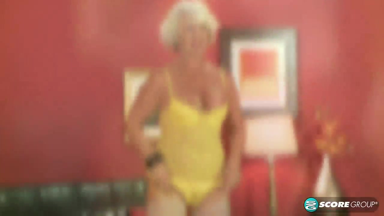 Jeannie Lou walks the walk, sucks the suck and fucks the fuck - 60PlusMilfs
