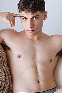 Leo Adonis