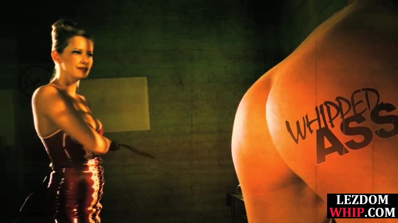 Lez Whore Seduces Lesbian Ebony B4 Toying Her Wet Sn