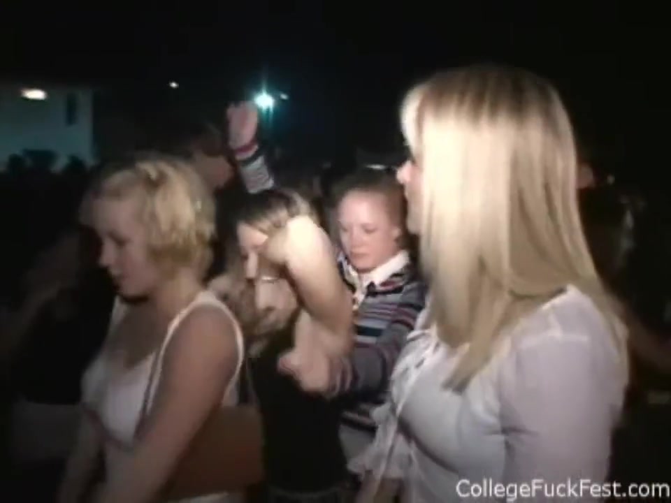 Santa Barbara Blowjob And Fucking At Party