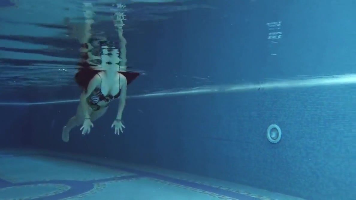 Spanish Pornstar Underwater With Diana Rius