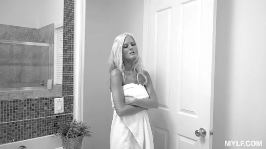 Bath Time Becomes Play Time - MYLF