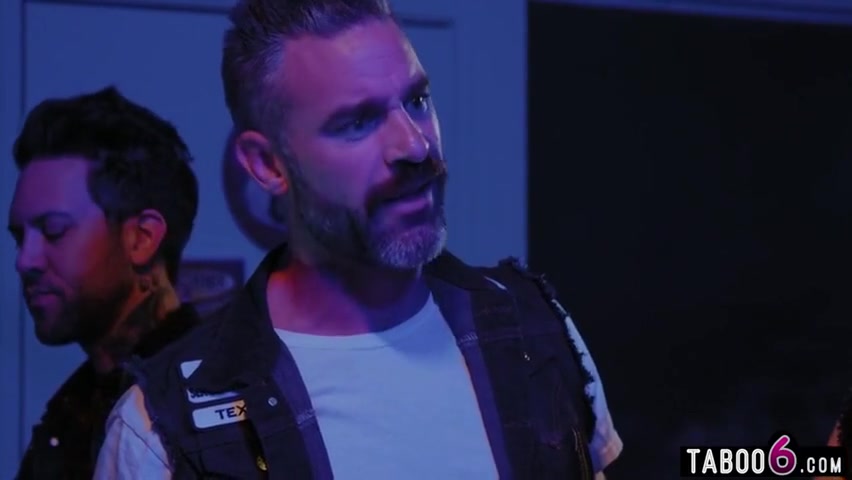 Khloe Kay In Small Cock Shemale Sex With A Biker Boy After They Met In A Bar