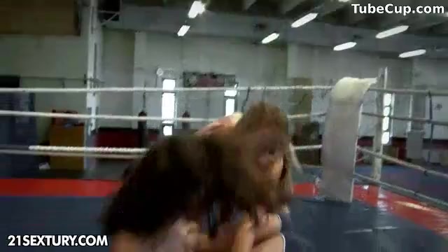 NudeFightClub presents Henessy vs Nikky Thorne