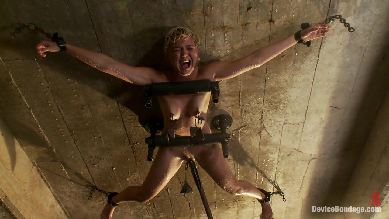 Chloe Camilla in Classic Shoot: Bolted to the Ceiling, Wide Open for AbuseSomething you don't see everyday - DeviceBondage