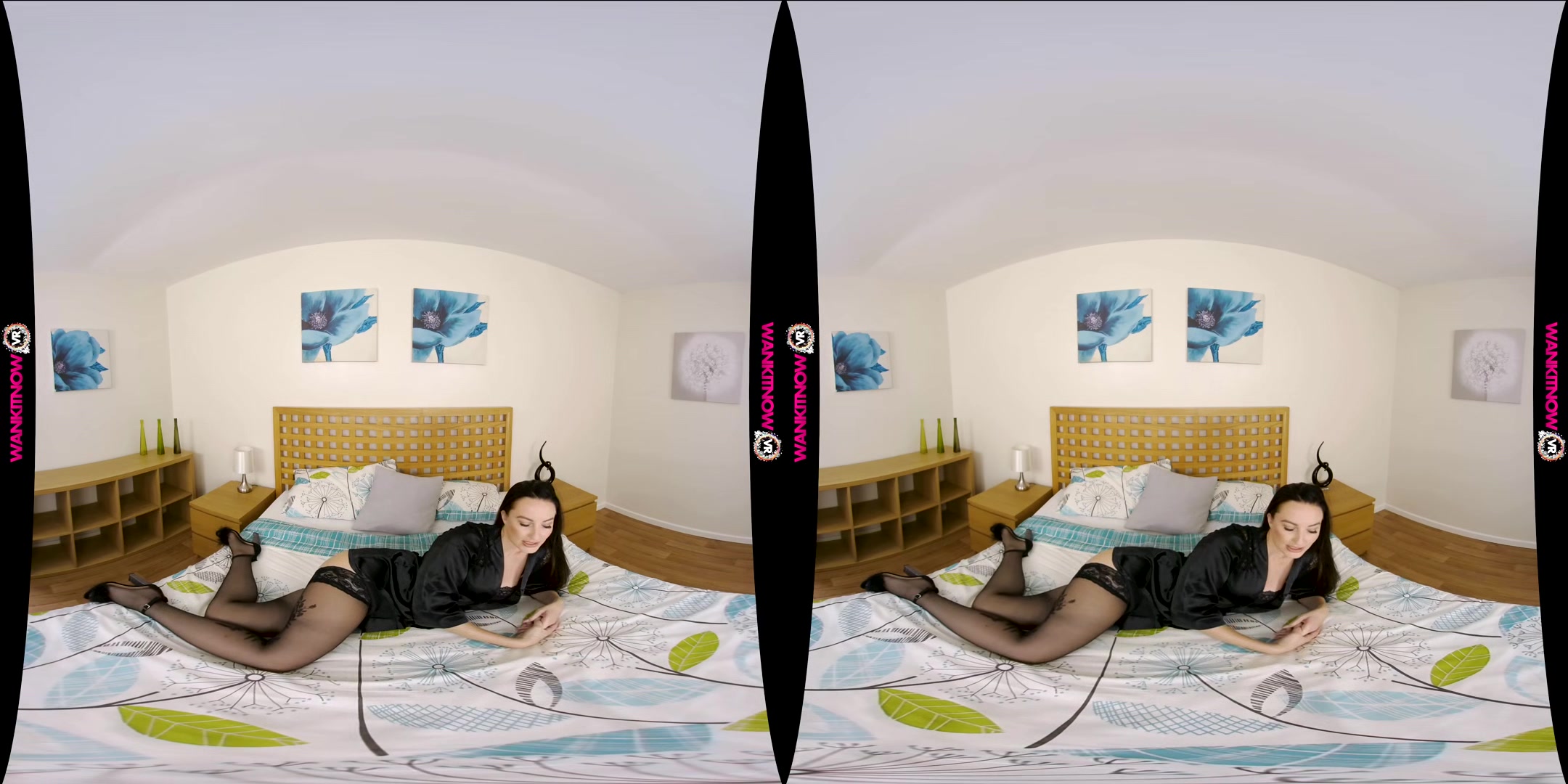 Handy Wanker - Petite Small Tits Nylons - Sexlikereal
