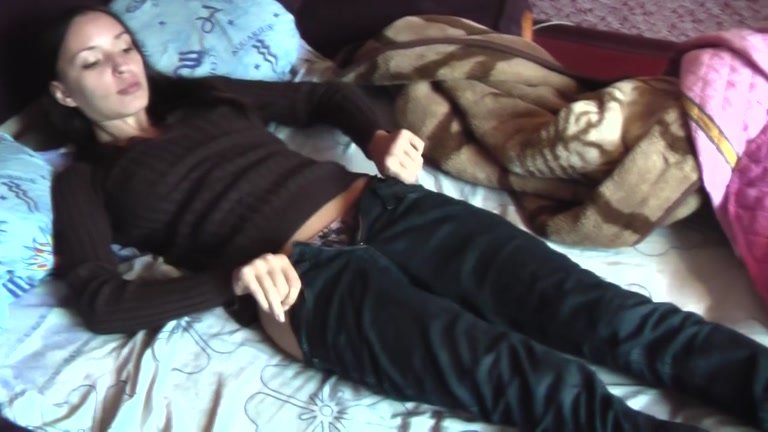 Worshipping hairless snatch whilst dilettante pair porn