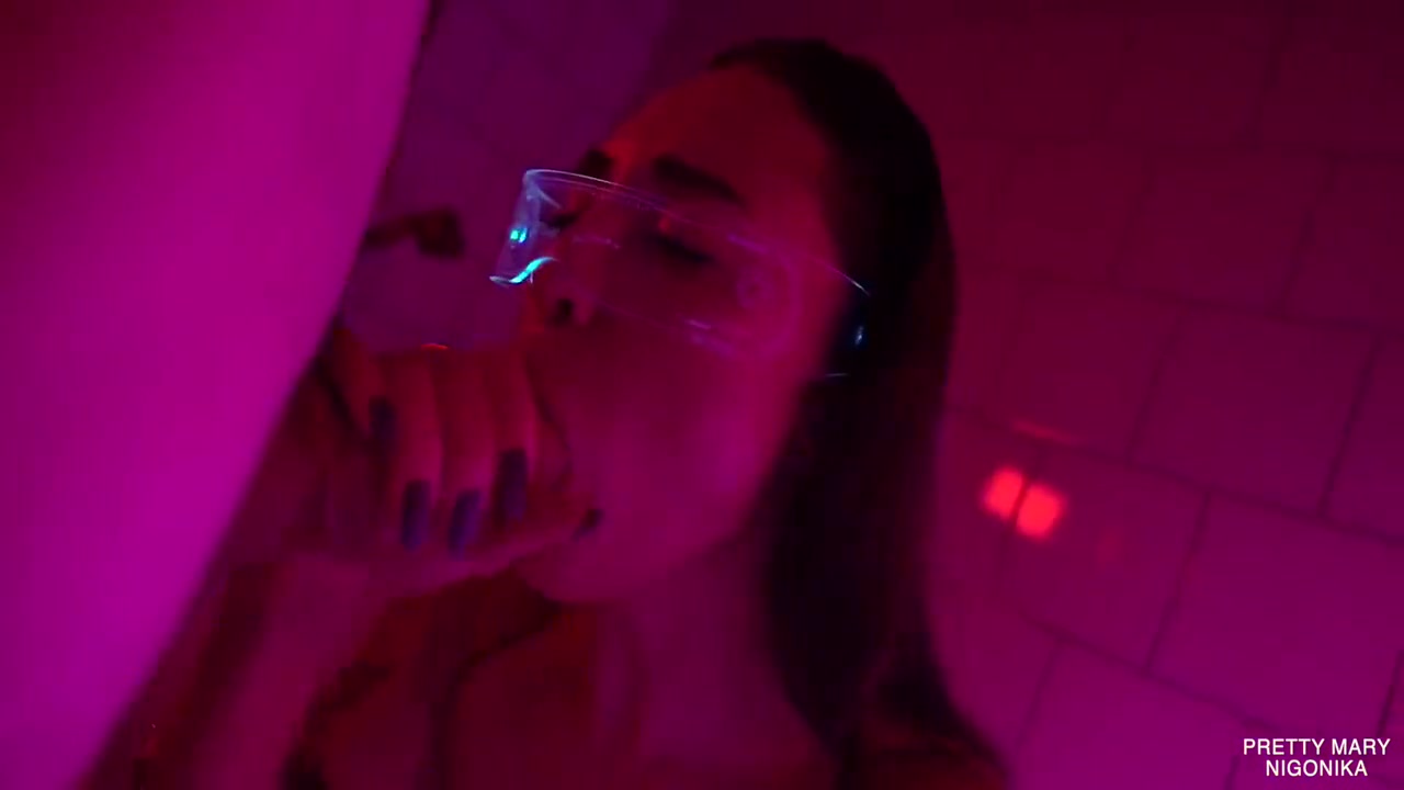Neighbor Watched Star Wars And Decided To Suck Darkweird In The Bath - Nigonika Porn 2024